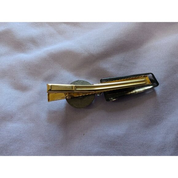 Vintage Gold Tone Tie Clip With Celtic Knot Design - Picture 4 of 4